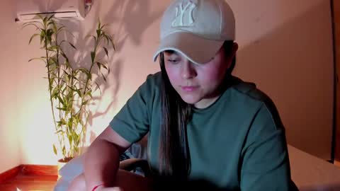 Laura online show from December 2024 03:58:02 AM