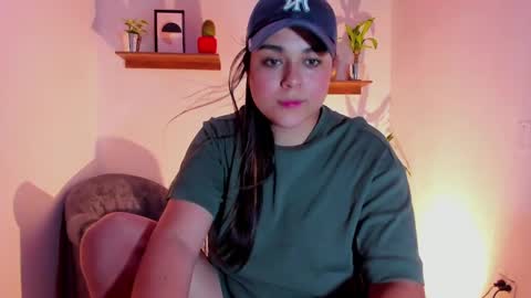 Laura online show from February 2025 04:48:02 AM