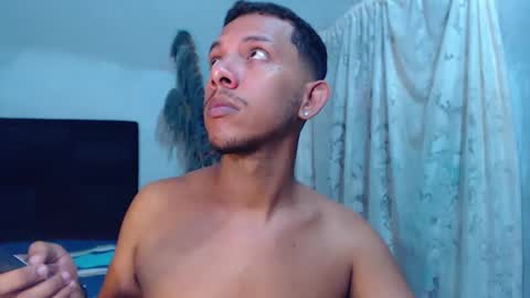 Christtofer online show from April 2026 01:39:02 PM