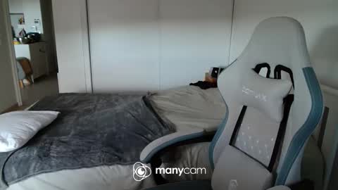 mrdr000 online show from June 2026 04:56:02 PM