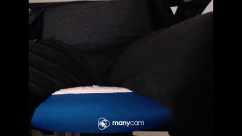 Snapshot of mrduplo1975 chatting on November 2025 02:33:01 PM MrJohnsen1975 online show from November 2025 02:33:01 PM