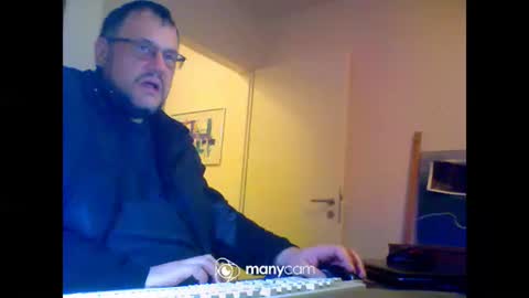 Snapshot of mrduplo1975 chatting on November 2025 06:56:02 PM MrJohnsen1975 online show from November 2025 06:56:02 PM