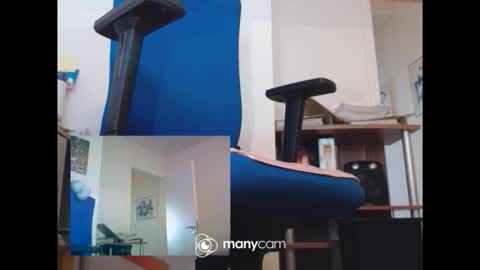 Snapshot of mrduplo1975 chatting on May 2026 02:44:02 PM MrJohnsen1975 online show from May 2026 02:44:02 PM