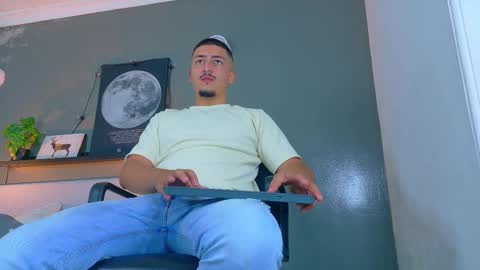 Snapshot of mrfox__ chatting on November 2025 07:34:01 PM Mr Fox online show from November 2025 07:34:01 PM