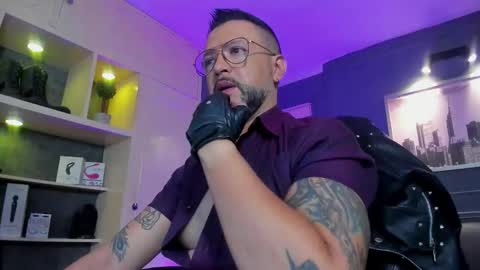 Snapshot of mrfrank_tattoo chatting on February 2026 10:36:02 AM MrFrank. online show from February 2026 10:36:02 AM