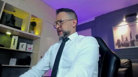 Snapshot of mrfrank_tattoo chatting on February 2026 11:18:01 AM MrFrank. online show from February 2026 11:18:01 AM
