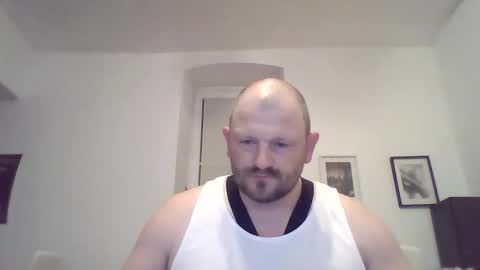 Snapshot of mrhotsex69 chatting on October 2025 09:39:01 PM mrhotsex69 online show from October 2025 09:39:01 PM