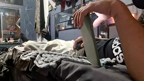 mrj1979 online show from November 2025 05:52:01 AM