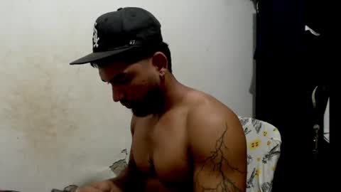 Snapshot of mrlevrone1 chatting on June 2026 02:38:01 PM Mrlevrone1 online show from June 2026 02:38:01 PM