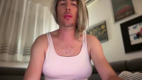 TaleOfLaura online show from June 2026 10:56:01 PM