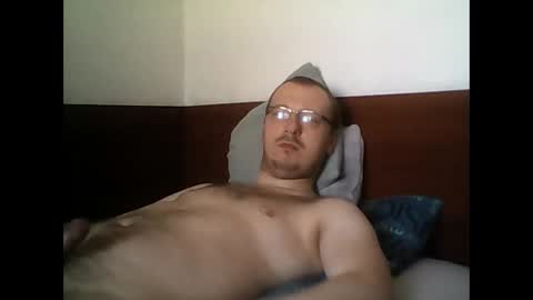 Snapshot of mronlymasturbate chatting on June 2026 05:56:01 AM mronlymasturbate online show from June 2026 05:56:01 AM