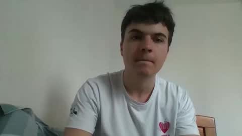 Snapshot of mrpine504 chatting on April 2026 02:09:02 AM mrpine504 online show from April 2026 02:09:02 AM