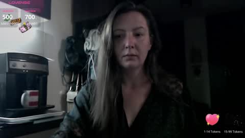 Snapshot of mrs__le chatting on September 2025 05:53:02 AM Lara online show from September 2025 05:53:02 AM