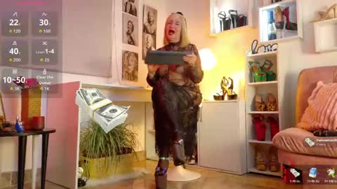 Snapshot of mrs_edha_ chatting on May 2026 01:36:01 AM Edha online show from May 2026 01:36:01 AM