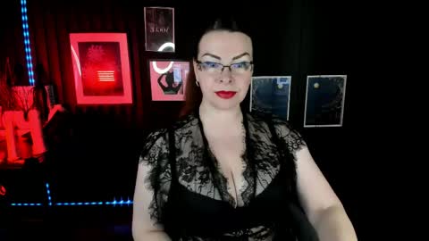 Snapshot of mrs_ingrid chatting on April 2026 03:14:01 PM Ingrid online show from April 2026 03:14:01 PM