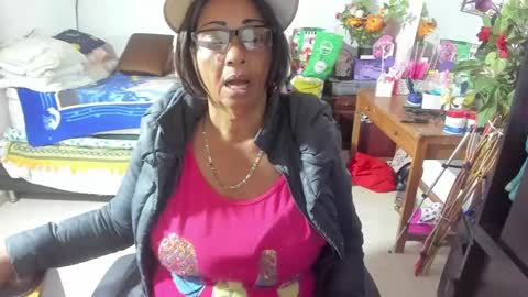 Snapshot of mrs_mommy chatting on September 2025 10:04:01 PM mrs_mommy online show from September 2025 10:04:01 PM