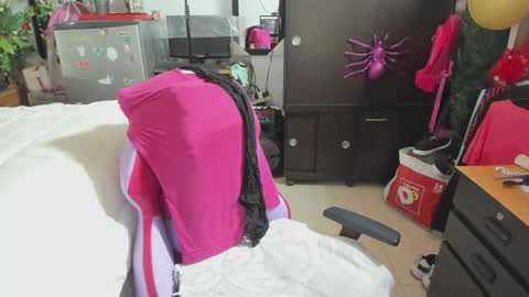 mrs_mommy online show from November 2025 10:42:01 PM