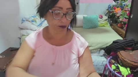 mrs_mommy online show from April 2026 09:28:01 PM