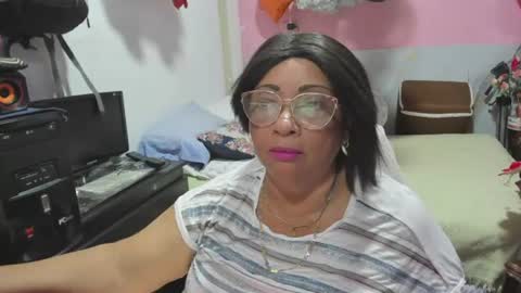 mrs_mommy online show from July 2026 10:12:02 PM