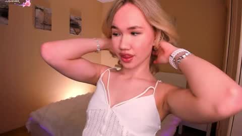 Snapshot of mrs_youwant chatting on May 2026 01:50:01 PM Mia online show from May 2026 01:50:01 PM
