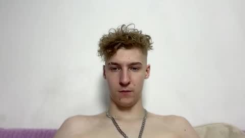 Snapshot of mrsexycum4u chatting on February 2026 10:05:02 PM Adam online show from February 2026 10:05:02 PM