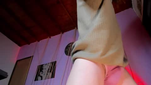 Snapshot of mrshaggy_ chatting on January 2025 10:58:02 PM Mr Shaggy online show from January 2025 10:58:02 PM