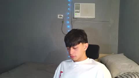 Snapshot of mrshawn95 chatting on November 2025 03:22:01 PM shawn online show from November 2025 03:22:01 PM