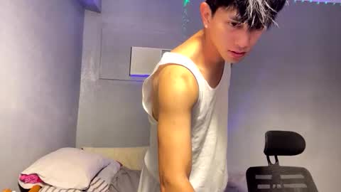 Snapshot of mrshawn95 chatting on November 2025 04:51:01 PM shawn online show from November 2025 04:51:01 PM