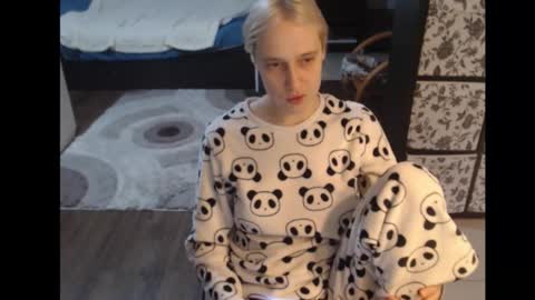 Sasha online show from October 2025 06:06:02 AM