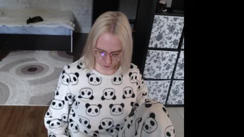 Sasha online show from April 2026 08:23:02 AM