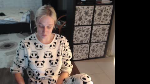 Sasha online show from June 2026 10:27:02 AM