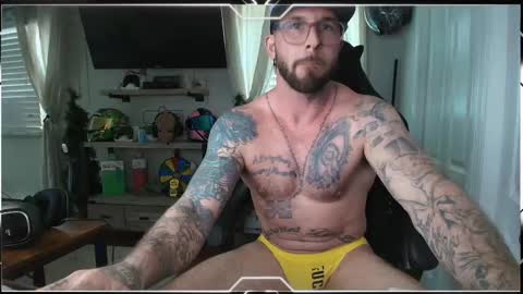 Snapshot of mrstr33tfr33k chatting on February 2025 06:59:02 PM mrstr33tfr33k online show from February 2025 06:59:02 PM