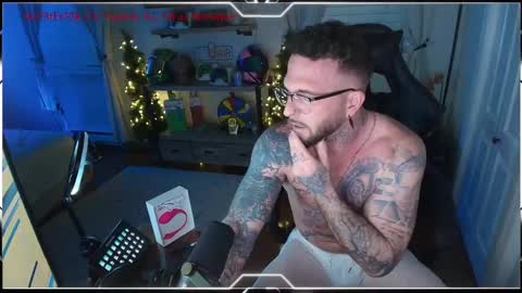 Snapshot of mrstr33tfr33k chatting on February 2025 03:37:01 AM mrstr33tfr33k online show from February 2025 03:37:01 AM