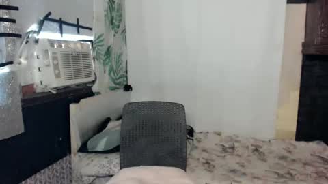 Snapshot of ms_jea chatting on May 2026 12:39:01 AM ms_jea online show from May 2026 12:39:01 AM