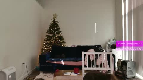 R o r i  SnapChat heyroriv2 wednesday - sunday Noon oclock mountain - 5pm mountain online show from March 2026 04:13:02 PM