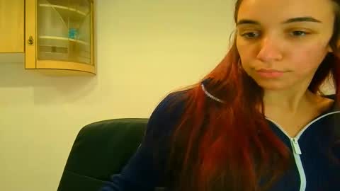 Snapshot of ms_sophiee chatting on January 2025 05:10:01 PM ms_sophiee online show from January 2025 05:10:01 PM