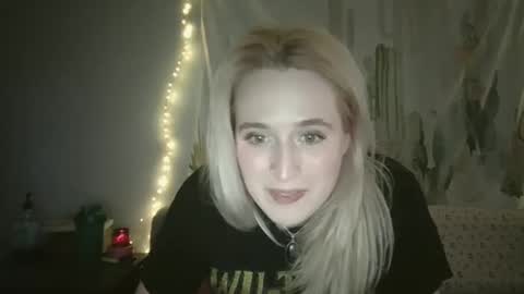Snapshot of msclairewhatever chatting on September 2025 04:17:02 AM msclairewhatever online show from September 2025 04:17:02 AM