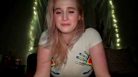 Snapshot of msclairewhatever chatting on January 2026 01:08:02 AM msclairewhatever online show from January 2026 01:08:02 AM