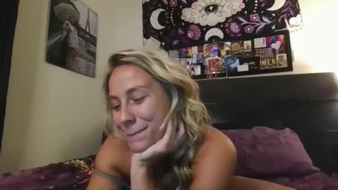 Snapshot of msmariesummers chatting on September 2025 12:22:02 AM msmariesummers online show from September 2025 12:22:02 AM
