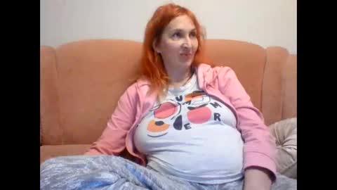 Mss Angela online show from December 2025 06:13:02 PM