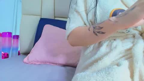 FERNANDA 3 online show from December 2025 03:11:02 AM