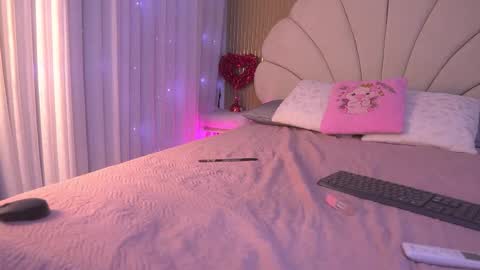 Manuela  online show from February 2026 03:07:02 AM