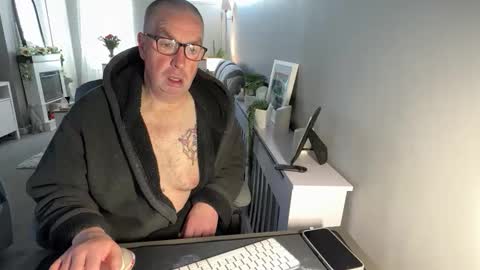 Snapshot of mtb1697 chatting on February 2026 10:01:01 AM mtb1697 online show from February 2026 10:01:01 AM