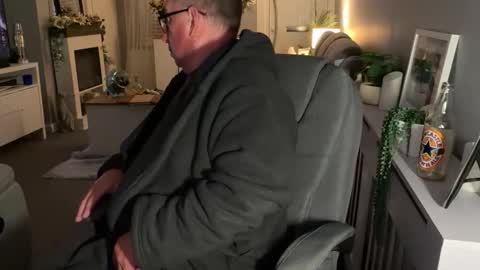 Snapshot of mtb1697 chatting on March 2026 08:37:02 PM mtb1697 online show from March 2026 08:37:02 PM