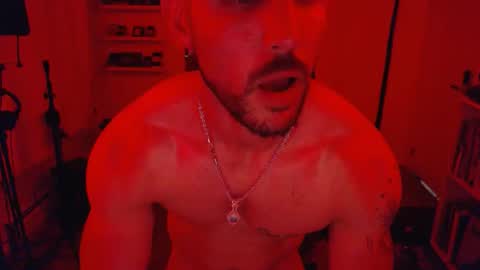 Snapshot of muchachote_ chatting on May 2026 07:05:02 AM muchachote_ online show from May 2026 07:05:02 AM