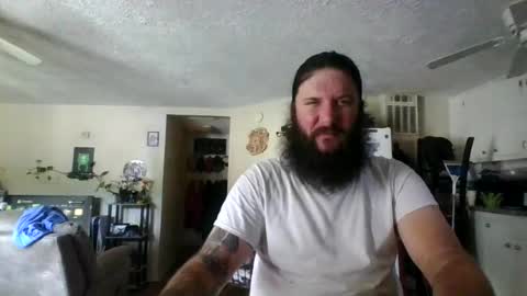 Snapshot of mudge chatting on June 2026 08:57:02 PM Mudge online show from June 2026 08:57:02 PM