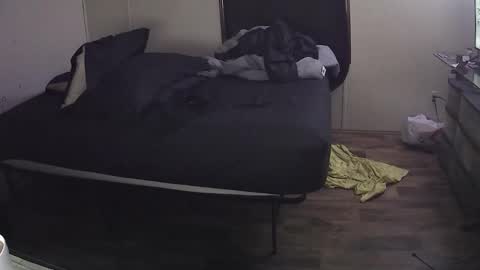 Muffdiver online show from April 2026 07:58:02 AM