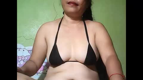 muffy_bunny online show from April 2026 09:39:33 PM