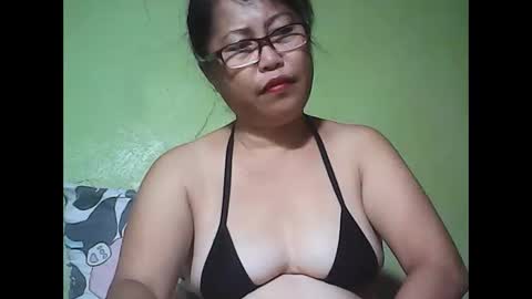 Snapshot of muffy_bunny chatting on May 2026 07:55:02 PM muffy_bunny online show from May 2026 07:55:02 PM