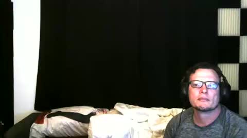 Marius online show from September 2025 08:43:01 PM